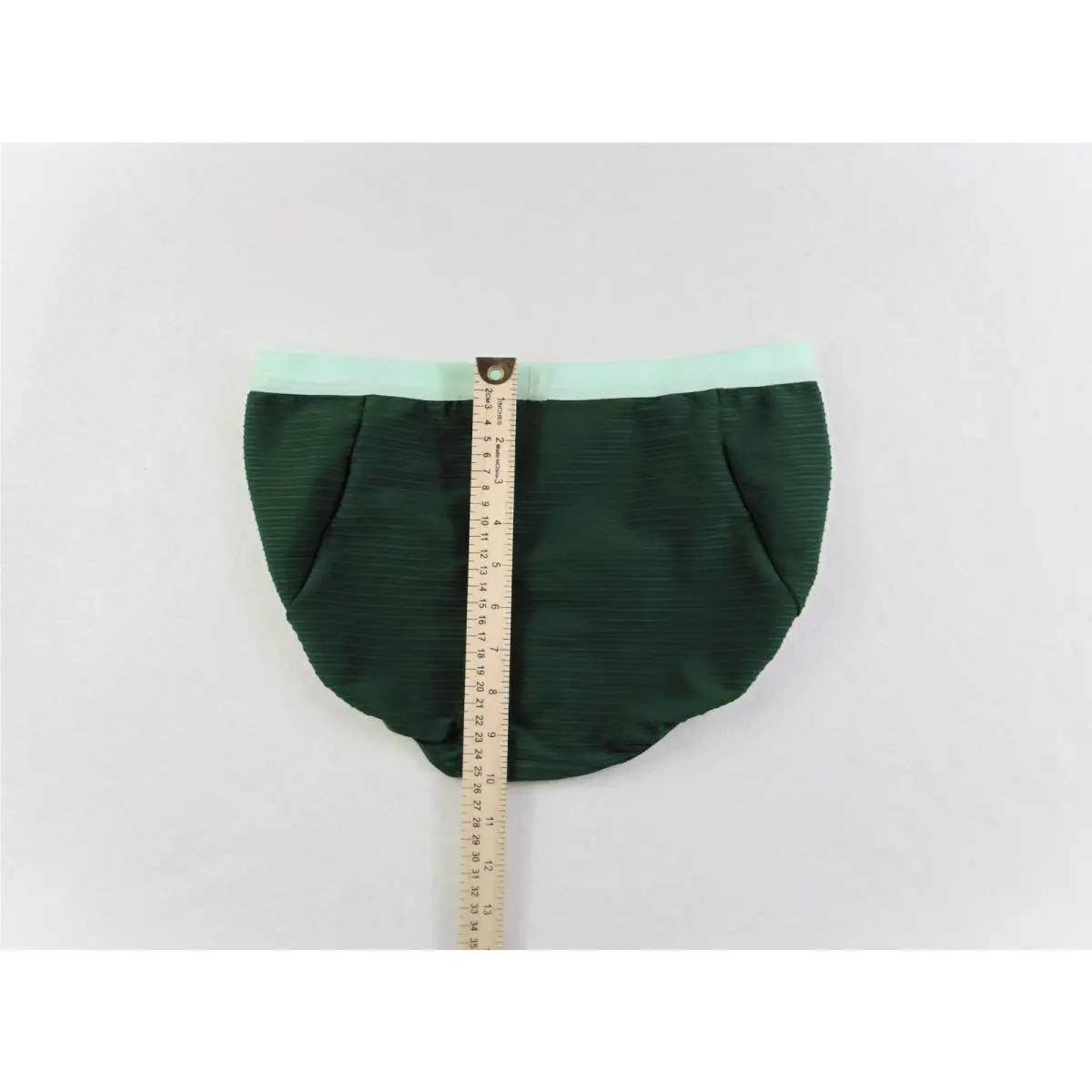 Nike clothing - DX9056 000 - DX9056 000 - Green & Pink 2