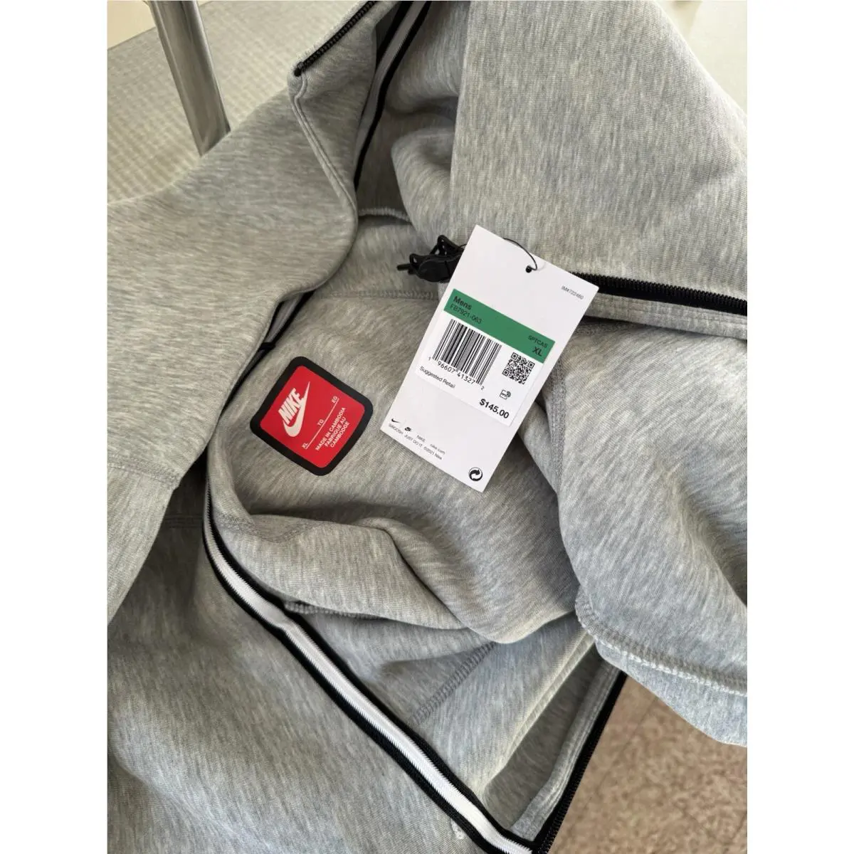 Nike clothing - Gray 1