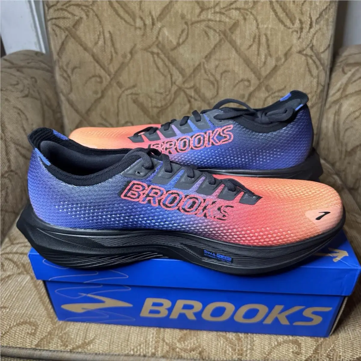 Brooks shoes - Brooks Hyperion3 - 1104651d478 - White 0
