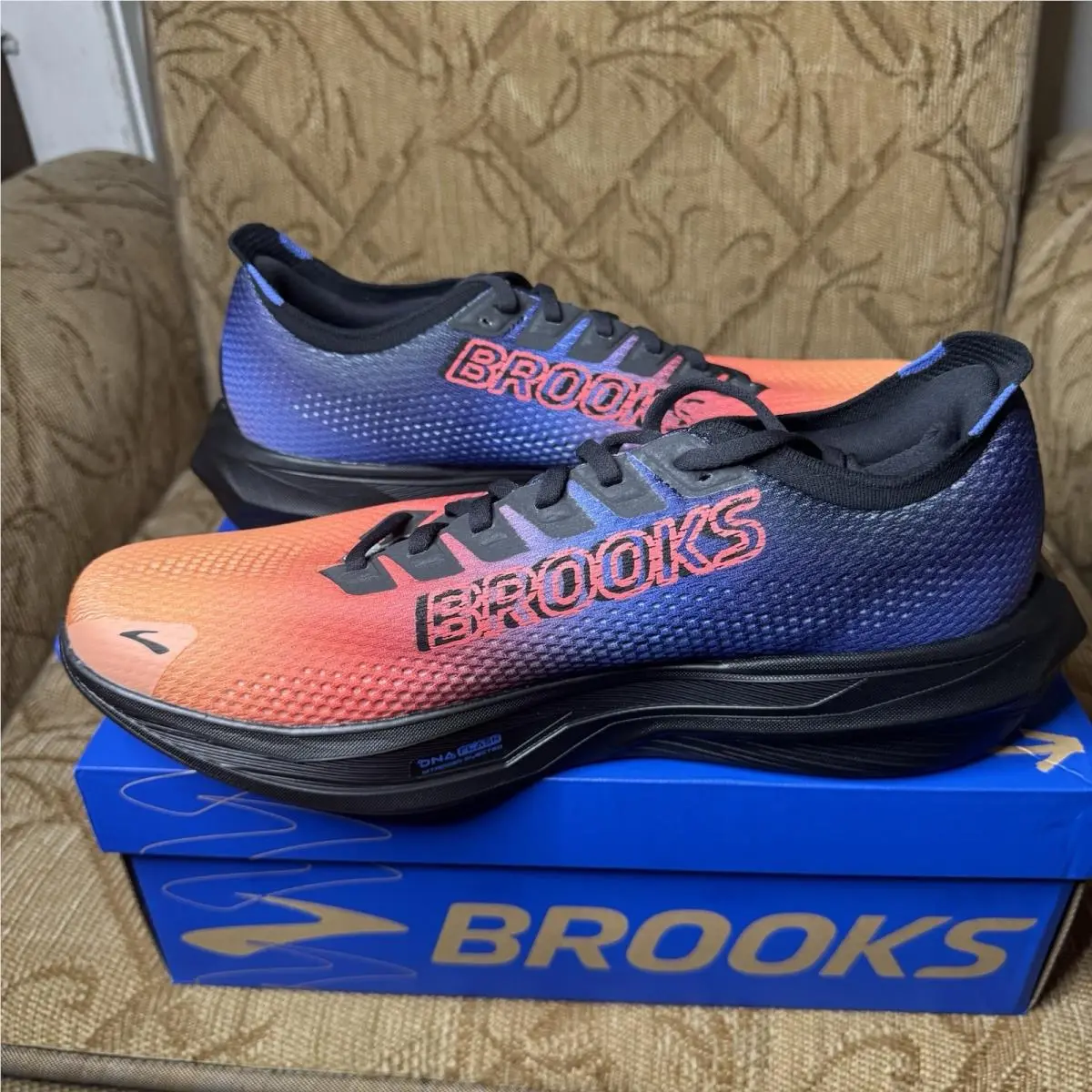 Brooks shoes - Brooks Hyperion3 - 1104651d478 - White 1