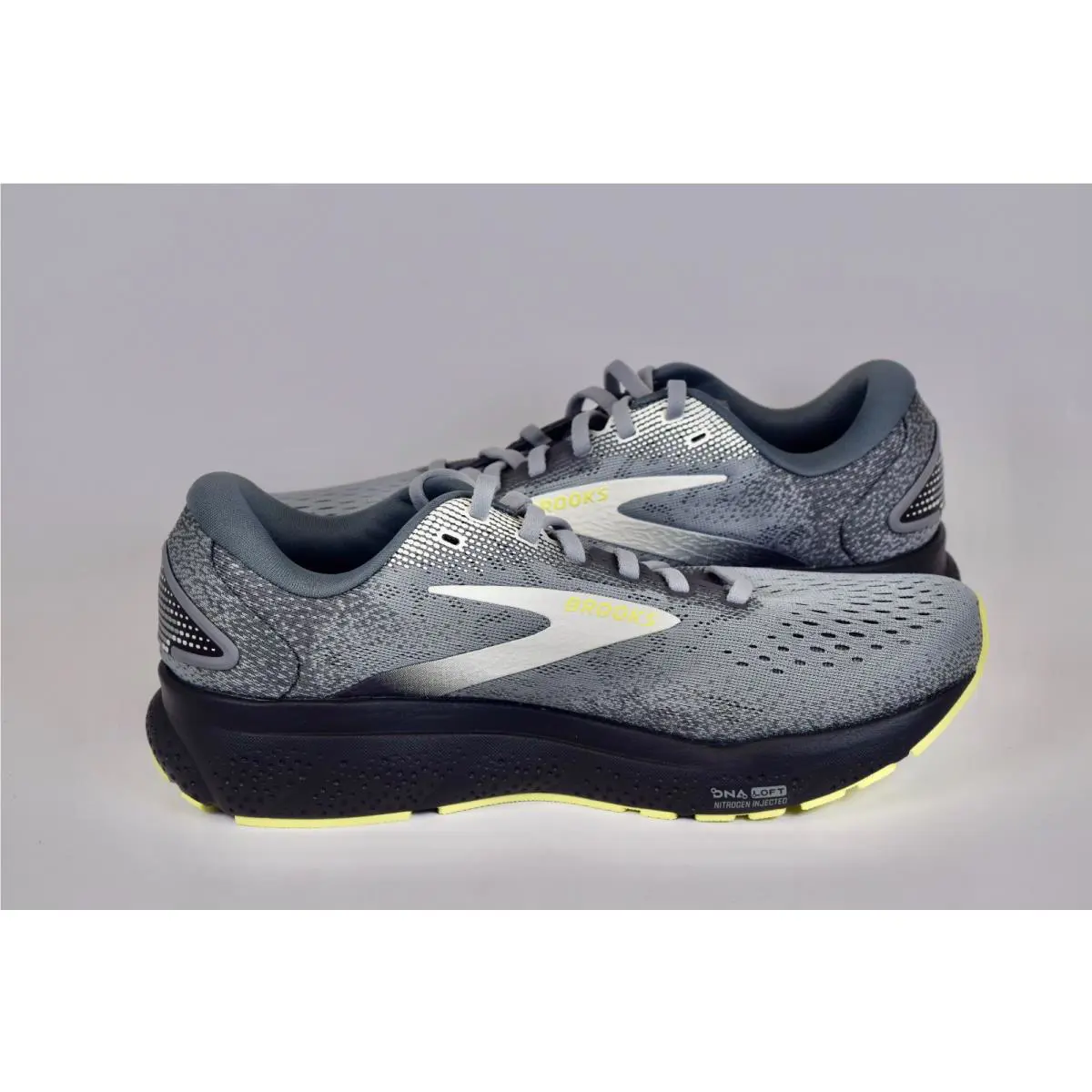Brooks shoes - Brooks Ghost 16 - Ghost - 1104182E040 - Gray 3