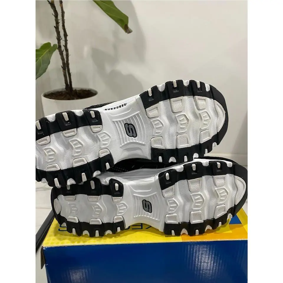 Skechers shoes - SKECHERS D`Lites - Black 3
