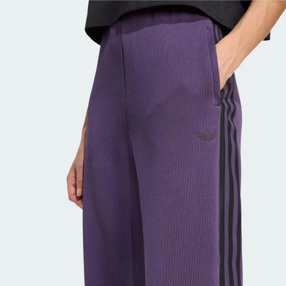 Adidas clothing - JV7523 - JV7523 - Aurora Plum / Black 1