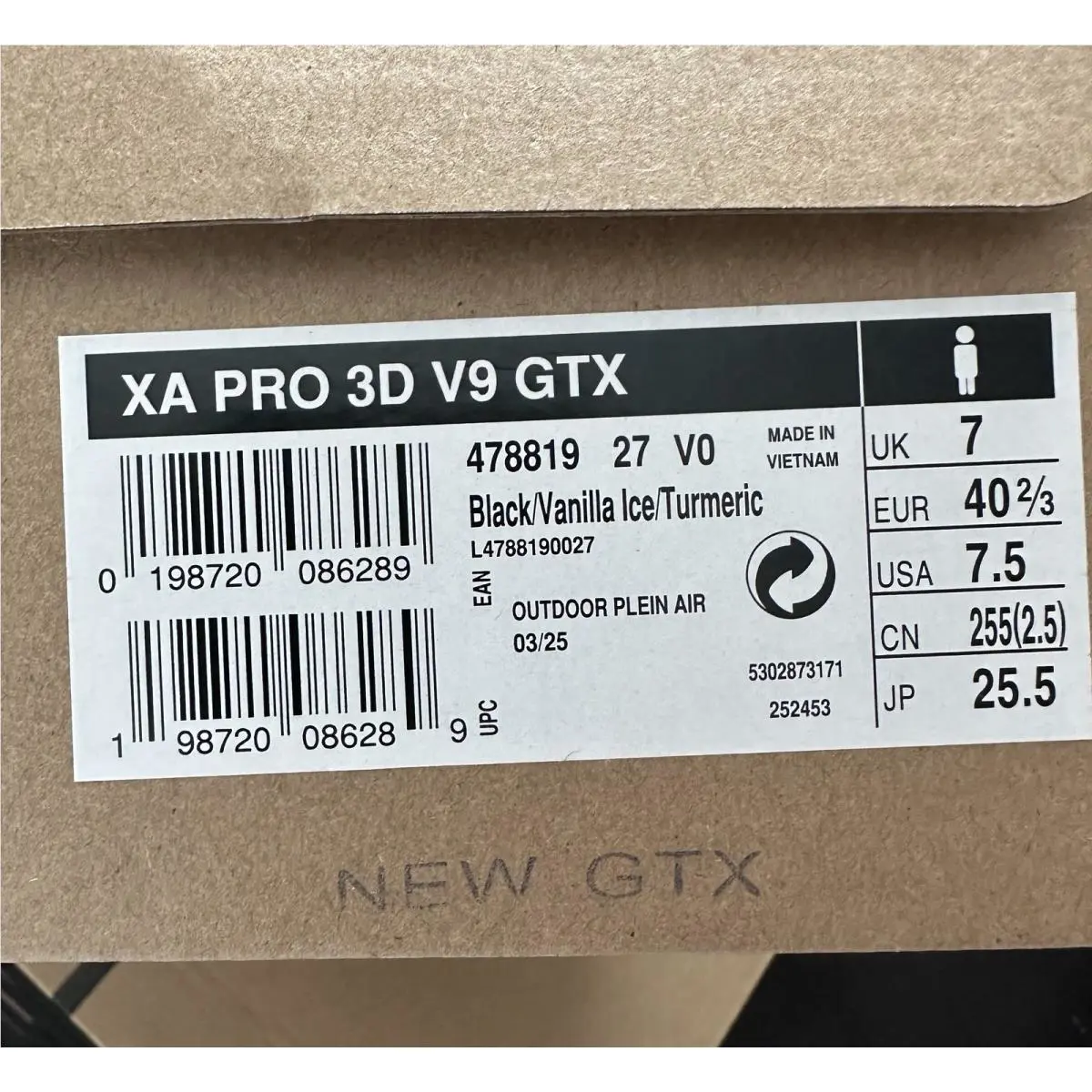 Salomon shoes - XA PRO 3D V9 GTX - Black 1