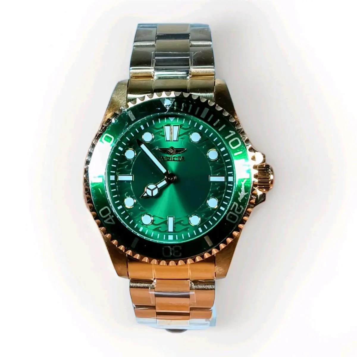 Invicta Pro Diver 22239 Green Sunburst Dial Gold Stainless Steel 200 M Diver