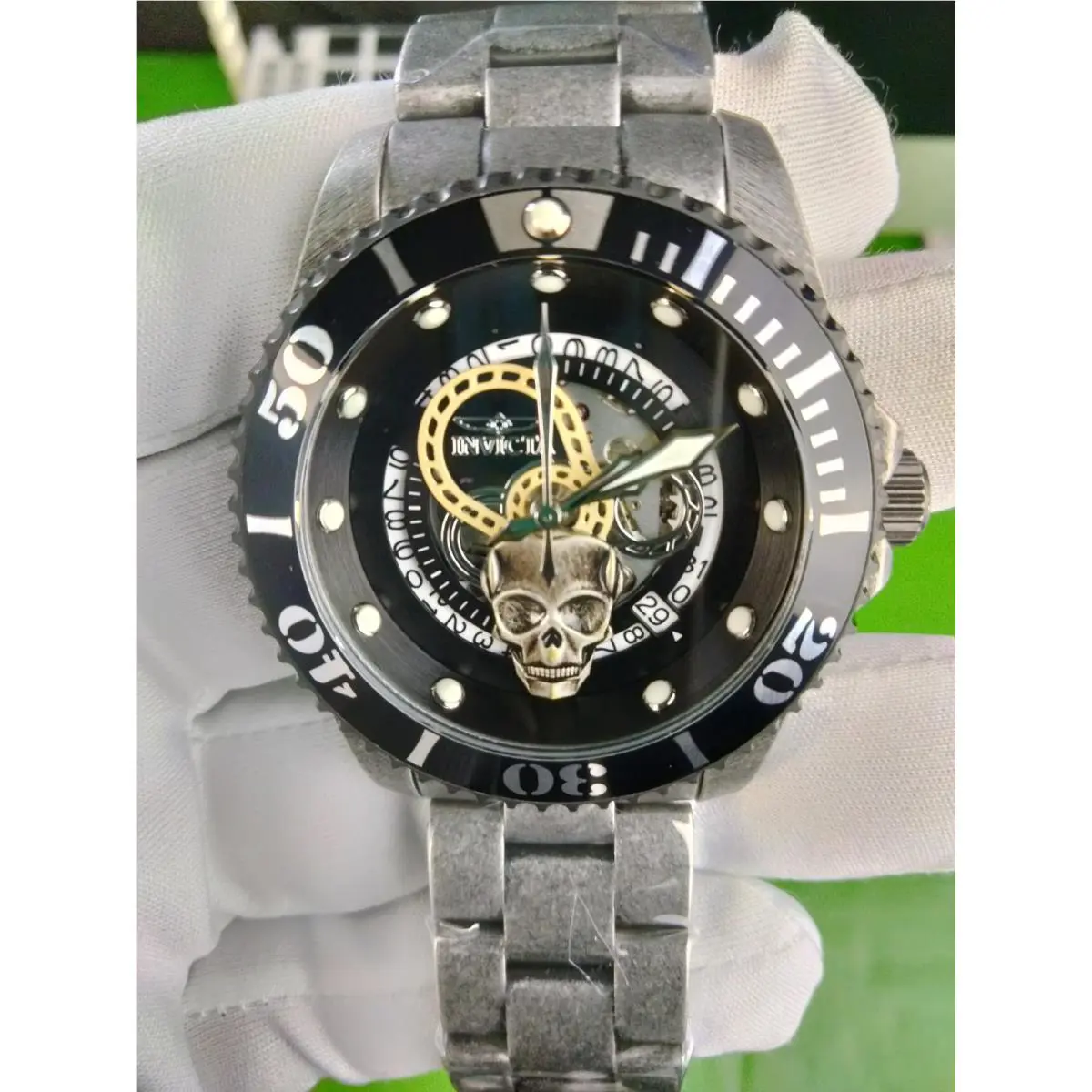 Invicta Pro Diver 46677 Men’s Automatic Watch Black Dial Steel 43 mm 200 M WR