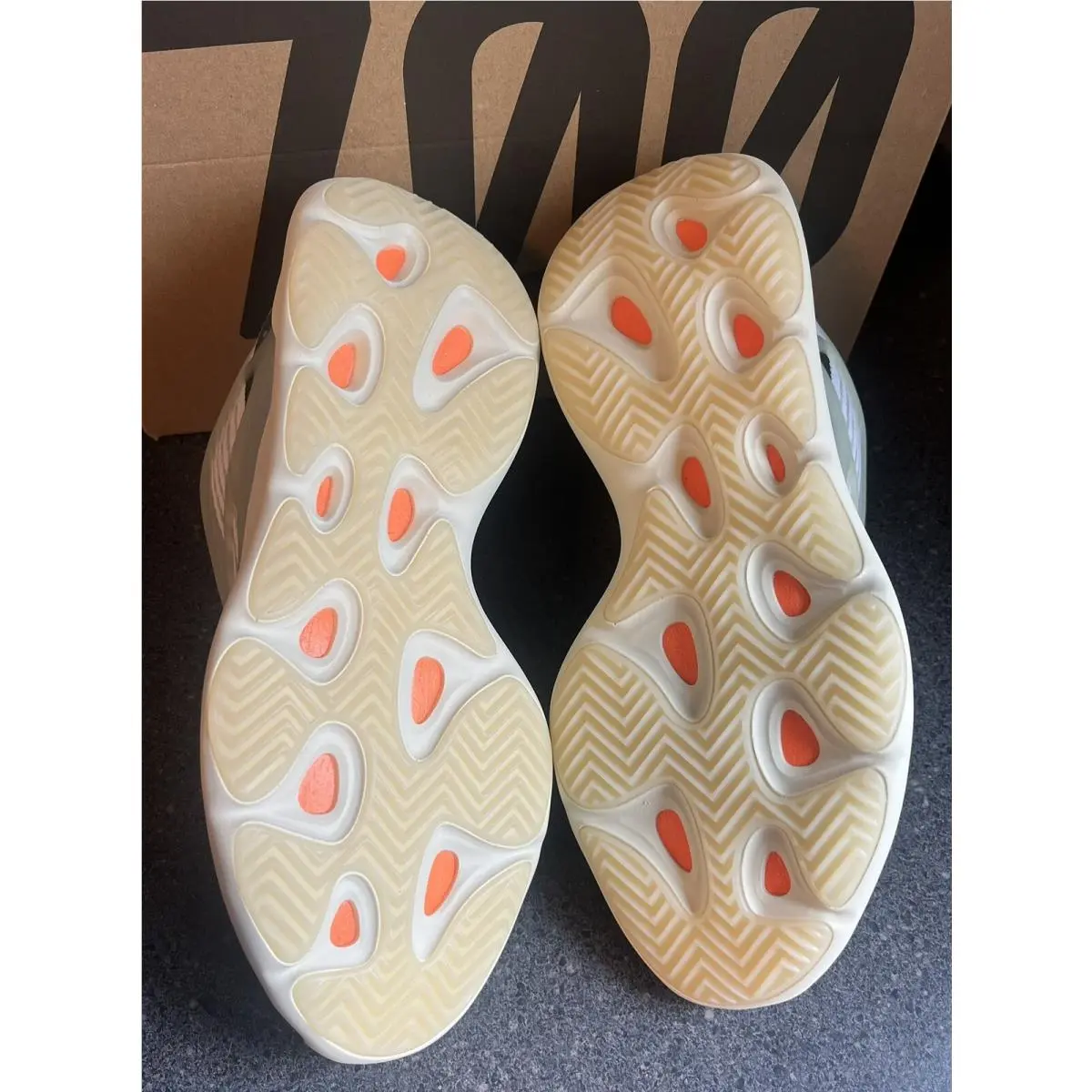 Adidas shoes - Yeezy 700 V3 - Yeezy - White, Gray & Black (UPC: 195749775026) 4