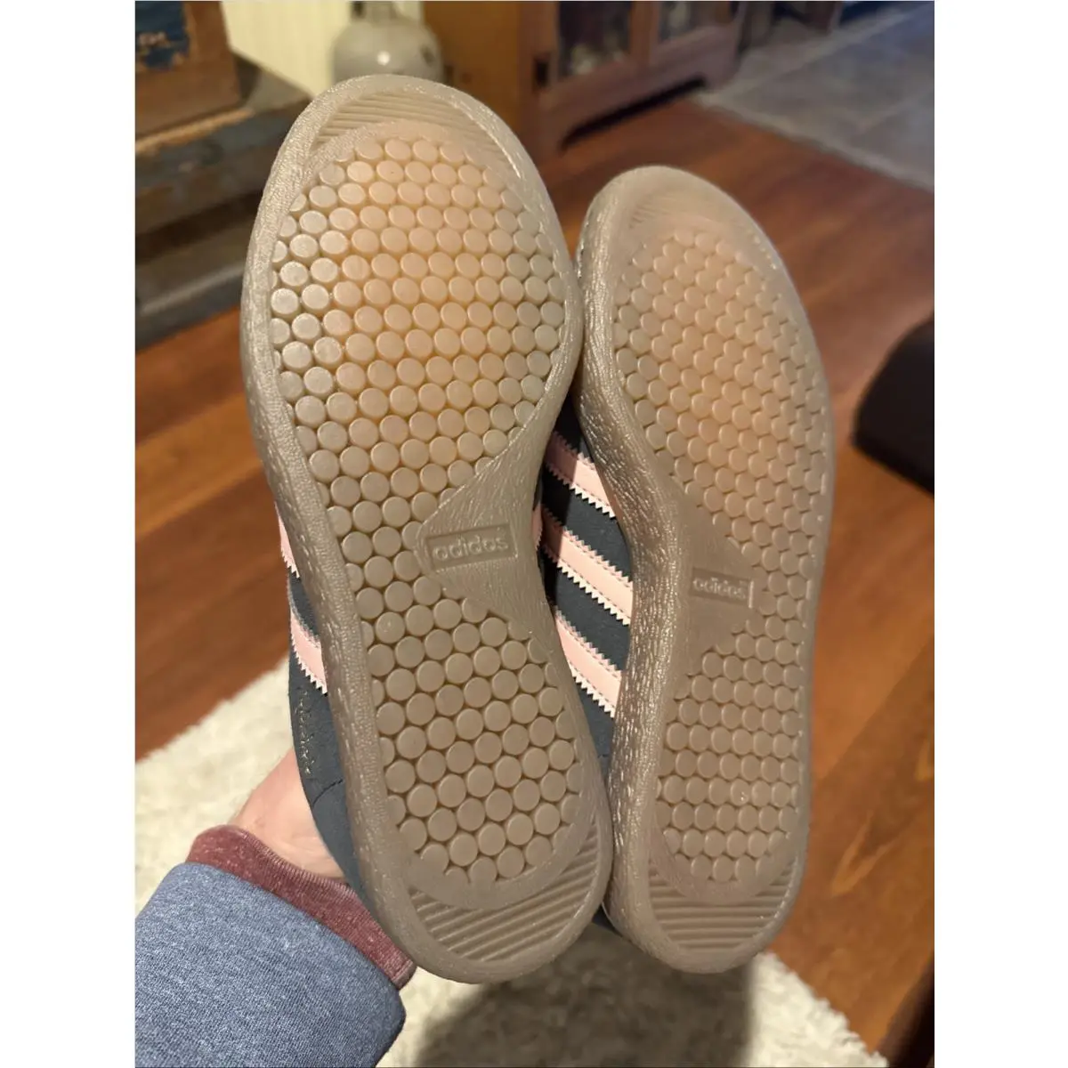 Adidas shoes - Stadt - Stadt - JQ9018 - Carbon / Wonder Mauve / Gum 4