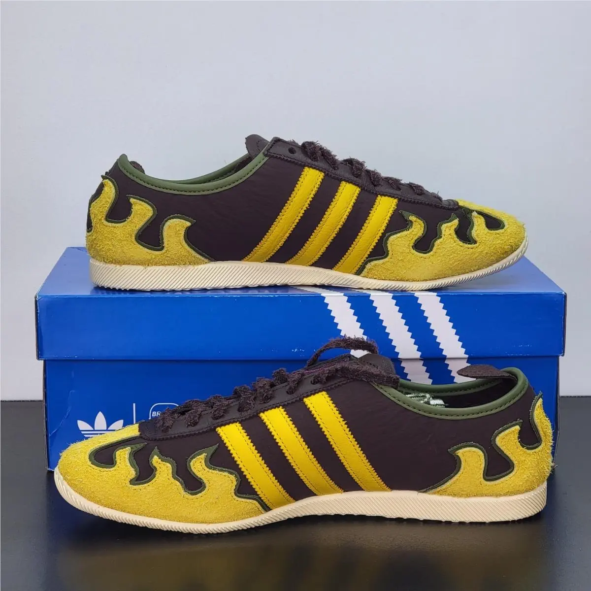 Adidas shoes - adidas Japan - Japan - JQ6789 - Brown 0