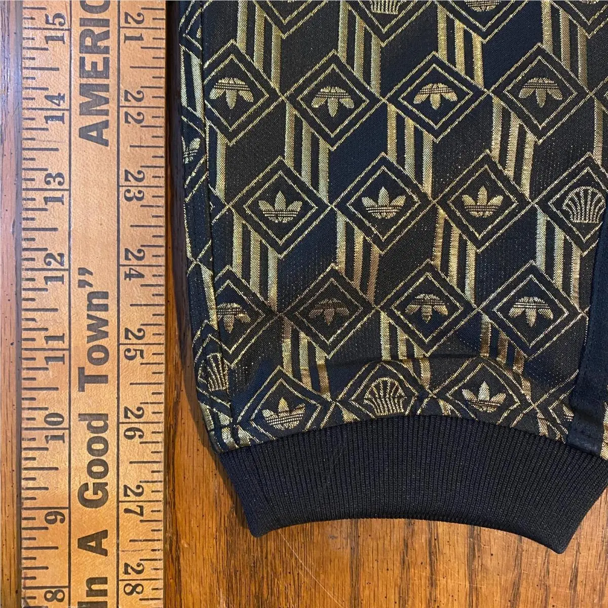 Adidas clothing - Black / Gold Metallic 5