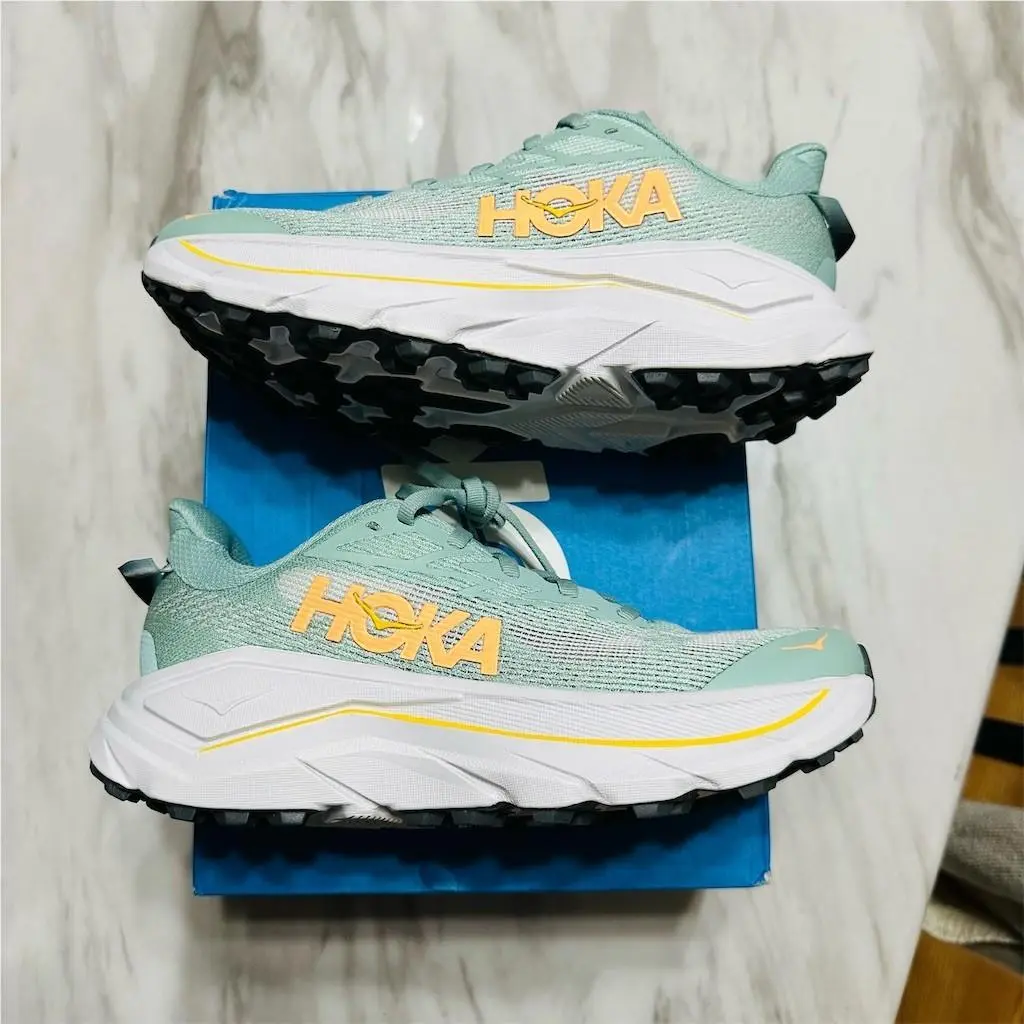 Hoka shoes - Challenger 8 - Challenger - 1168717-JDC - Green 0