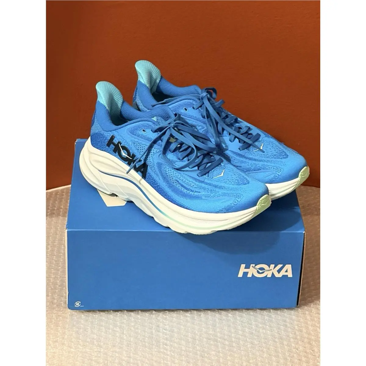 Hoka Clifton 10 Men`s Running Shoes Size 9D Hoka Blue Skyward Blue 1162030-HSK