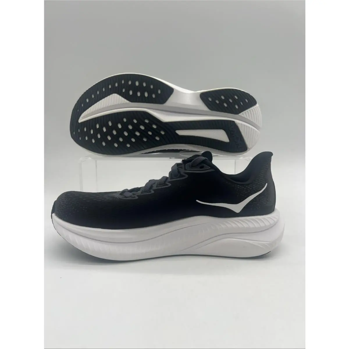 Hoka shoes - Hoka One One Mach 6 - 1147810 - White 2
