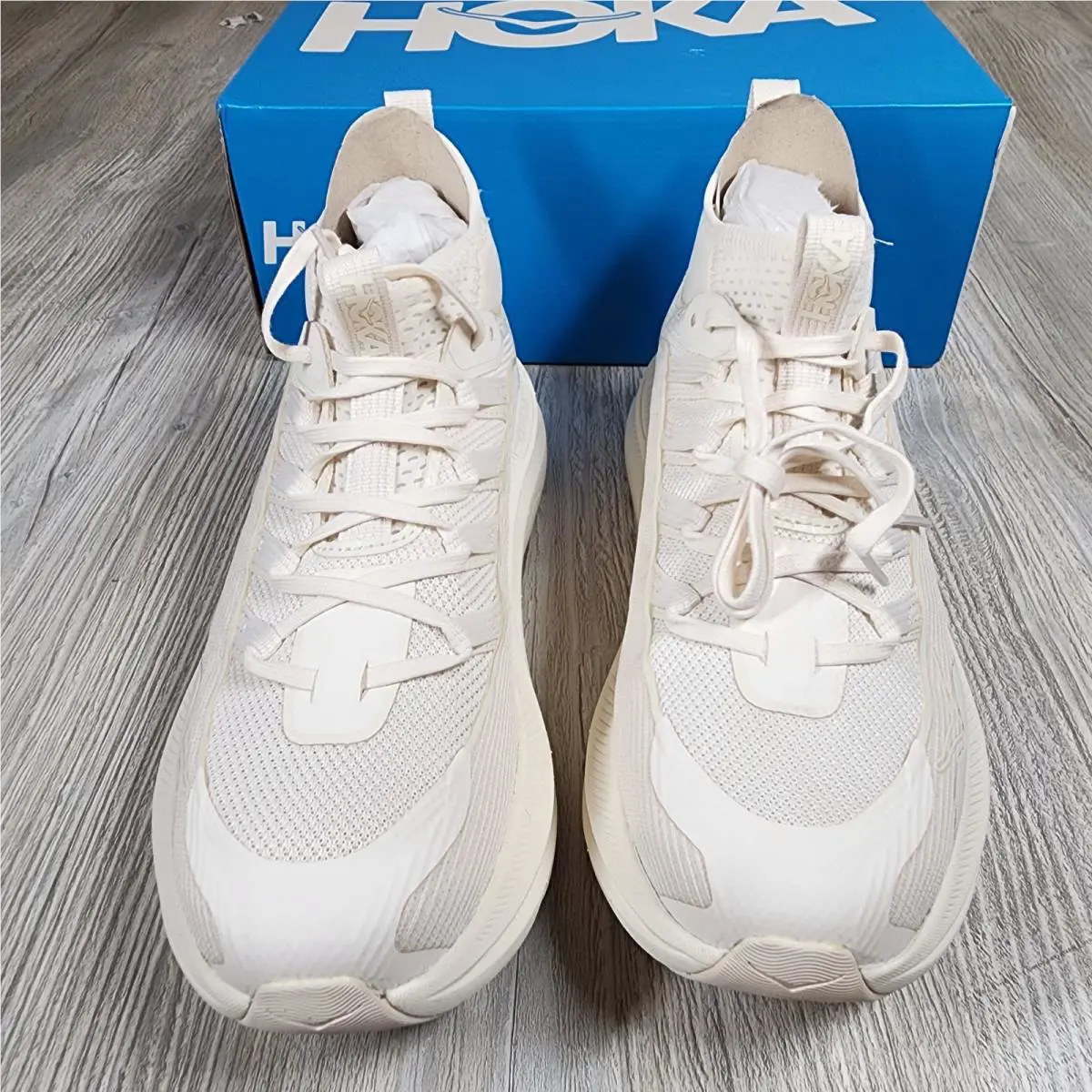 Hoka shoes - White 1