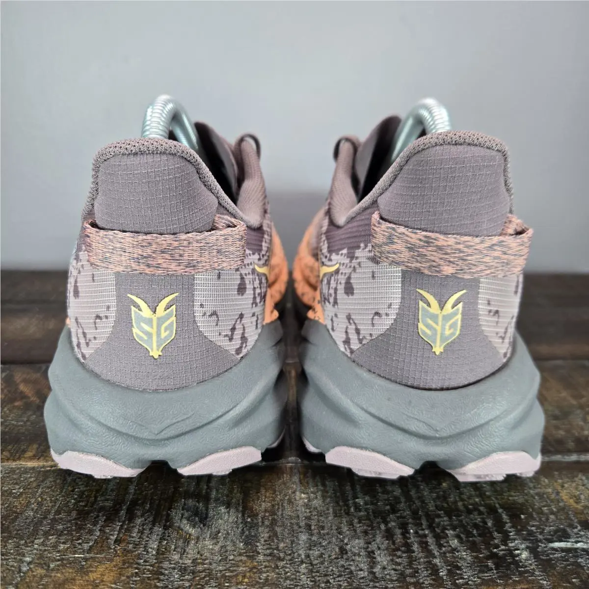 Hoka shoes - Hoka One One Speedgoat 6 GTX - Smoky Quartz 2