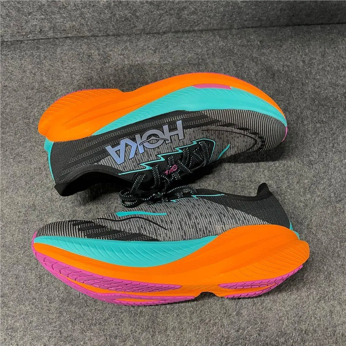 Hoka shoes - VS175737 - vs-175737 - Black (UPC: 197634471532) 5