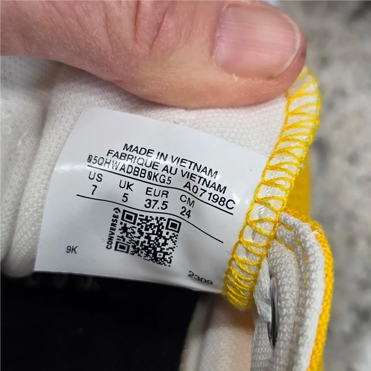 Converse shoes - Yellow 7