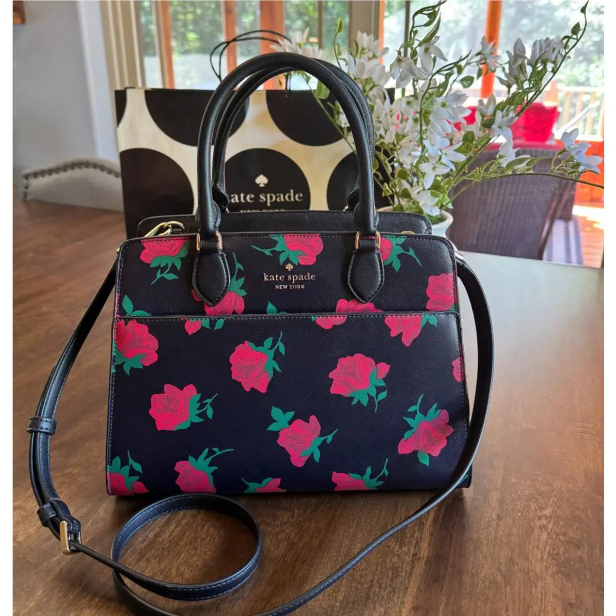 Kate Spade Madison Rose Toss Printed Medium Satchel KE536 Black Red Floral