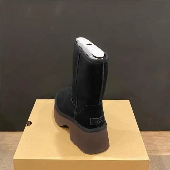 UGG shoes - Classic Short New Heights - Classic Short New Heights - Black 1