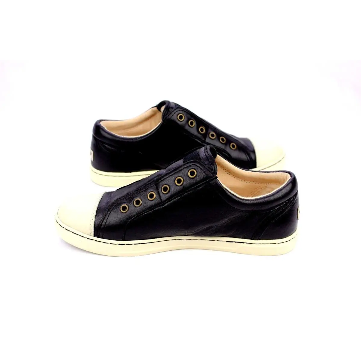 UGG shoes - Black (UPC: 190108056020) 3