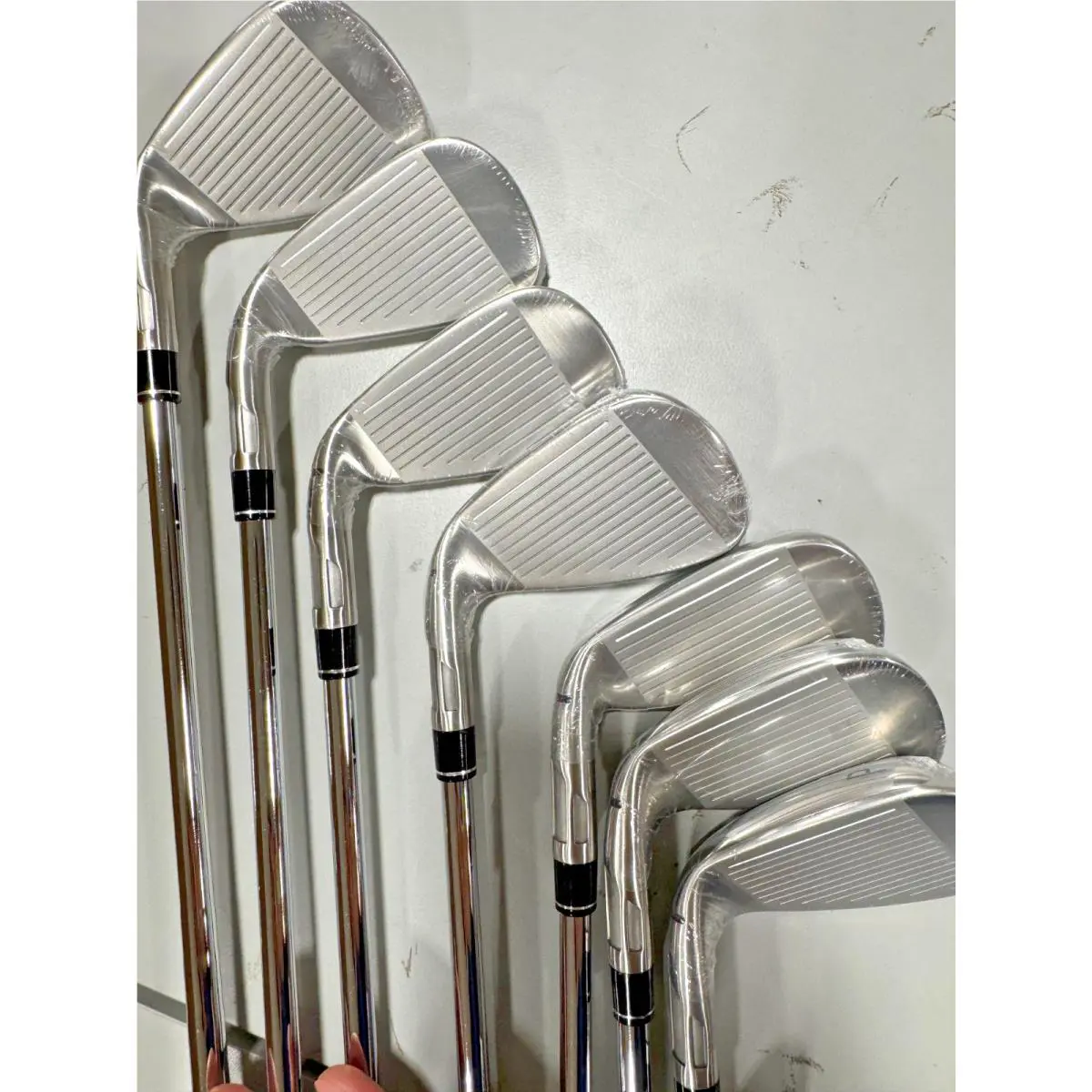 TaylorMade  - Sim2 Max - Max - Steel Reg RH - Silver, Lie Angle: Silver 2