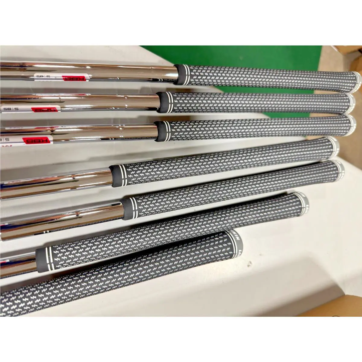 TaylorMade  - Sim2 Max - Max - Steel Reg RH - Silver, Lie Angle: Silver 3