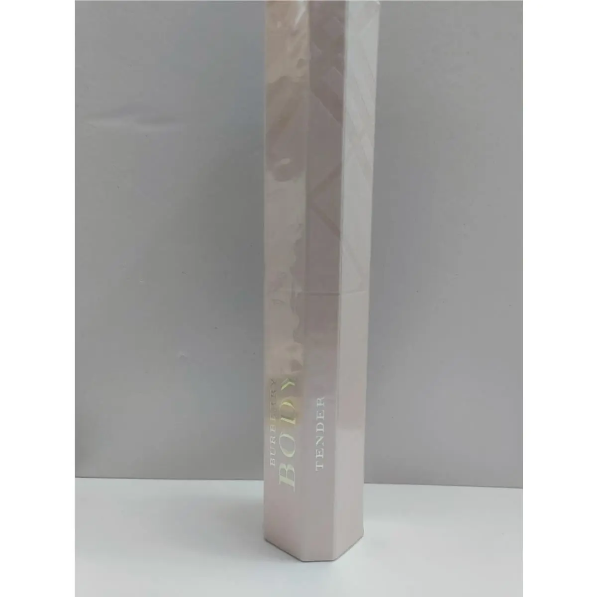 Body Tender BY Burberry 2.8 OZ Edt Spray For Women