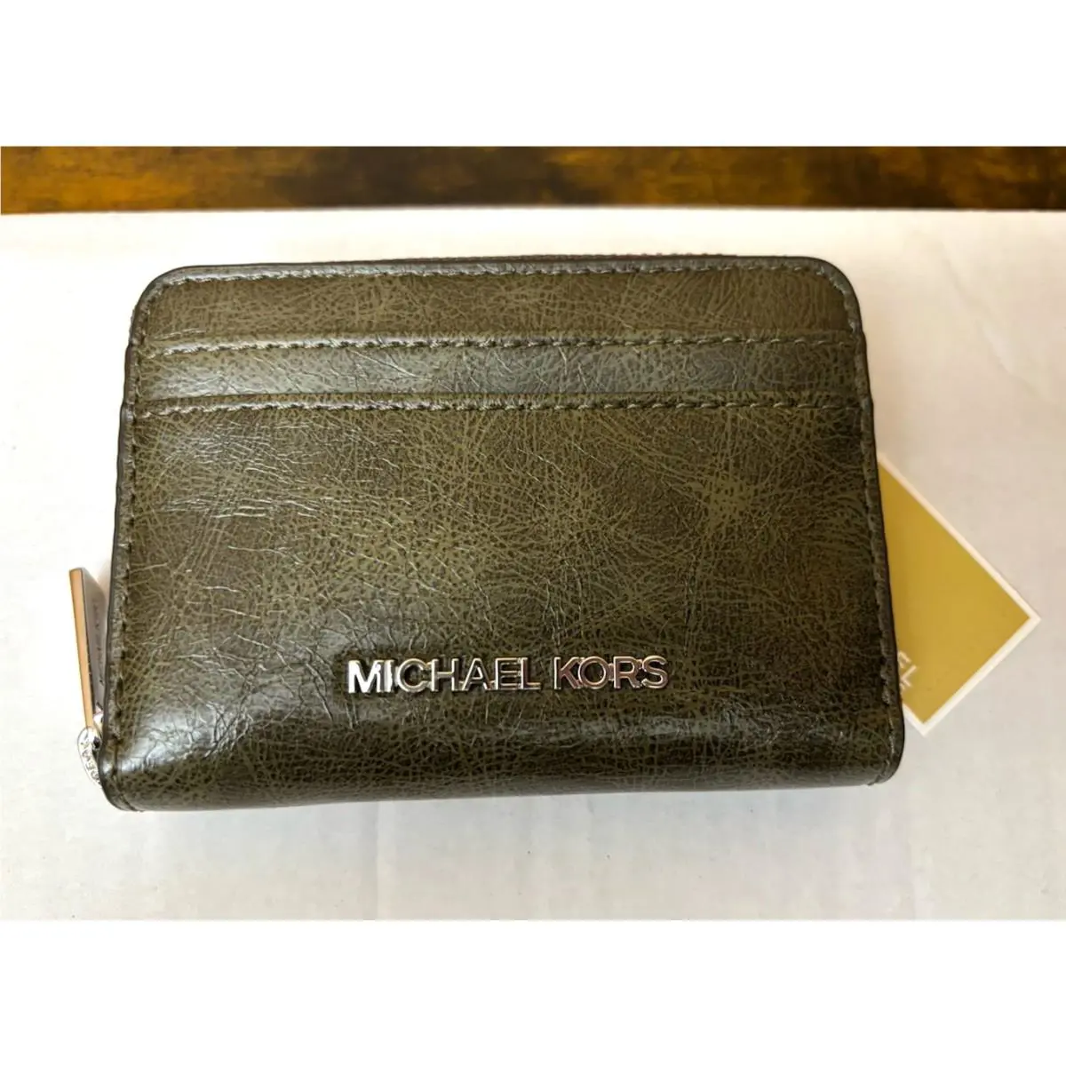 Michael Kors Jet Set Travel Medium Distressed Olive Green Zip Card Case