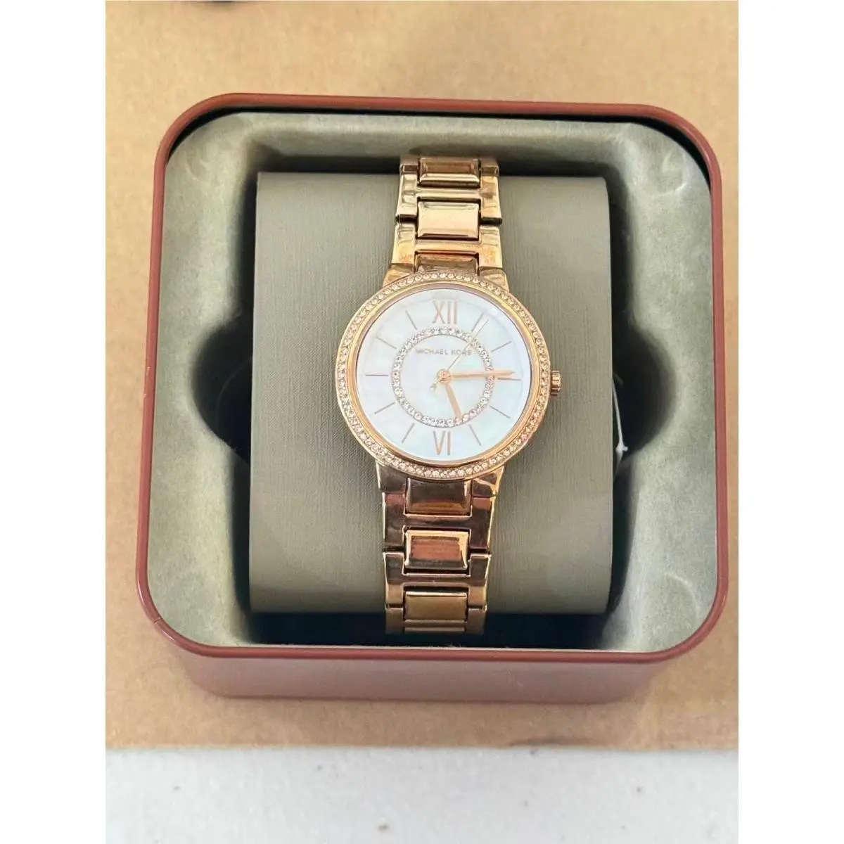 Michael Kors Gabbi MK3961 Women`s Rose Gold Tone Mop Dial Crystal Watch