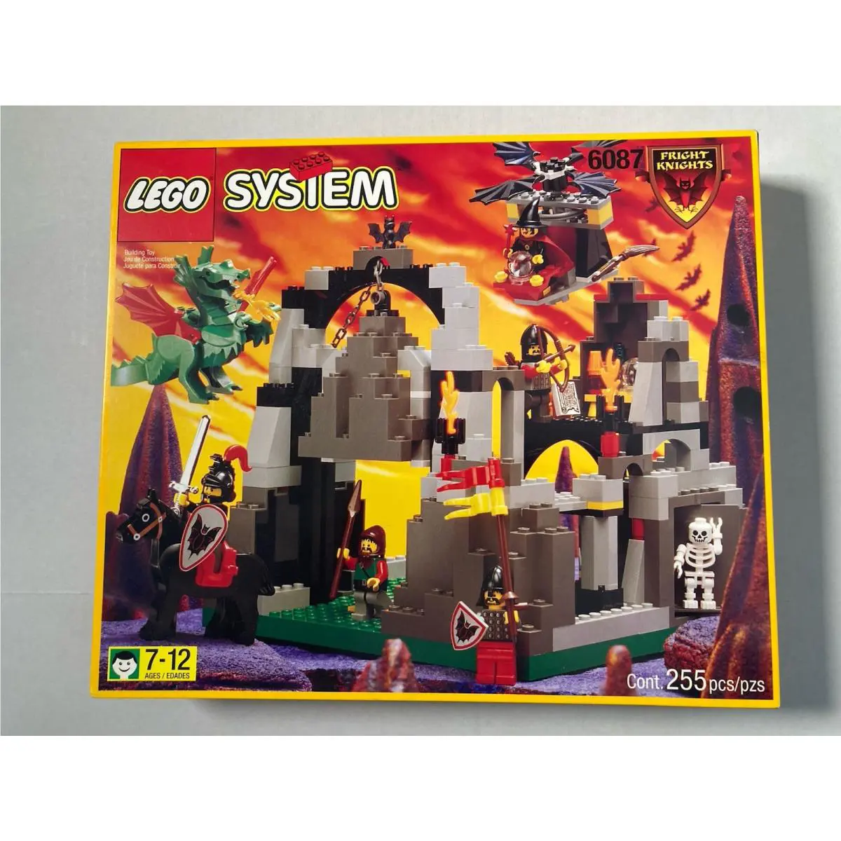 Lego Castle: Witch`s Magic Manor 6087 Retired Vintage 1997