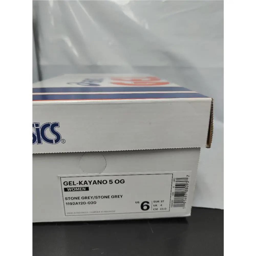 Asics shoes (UPC: 191497880937) 0