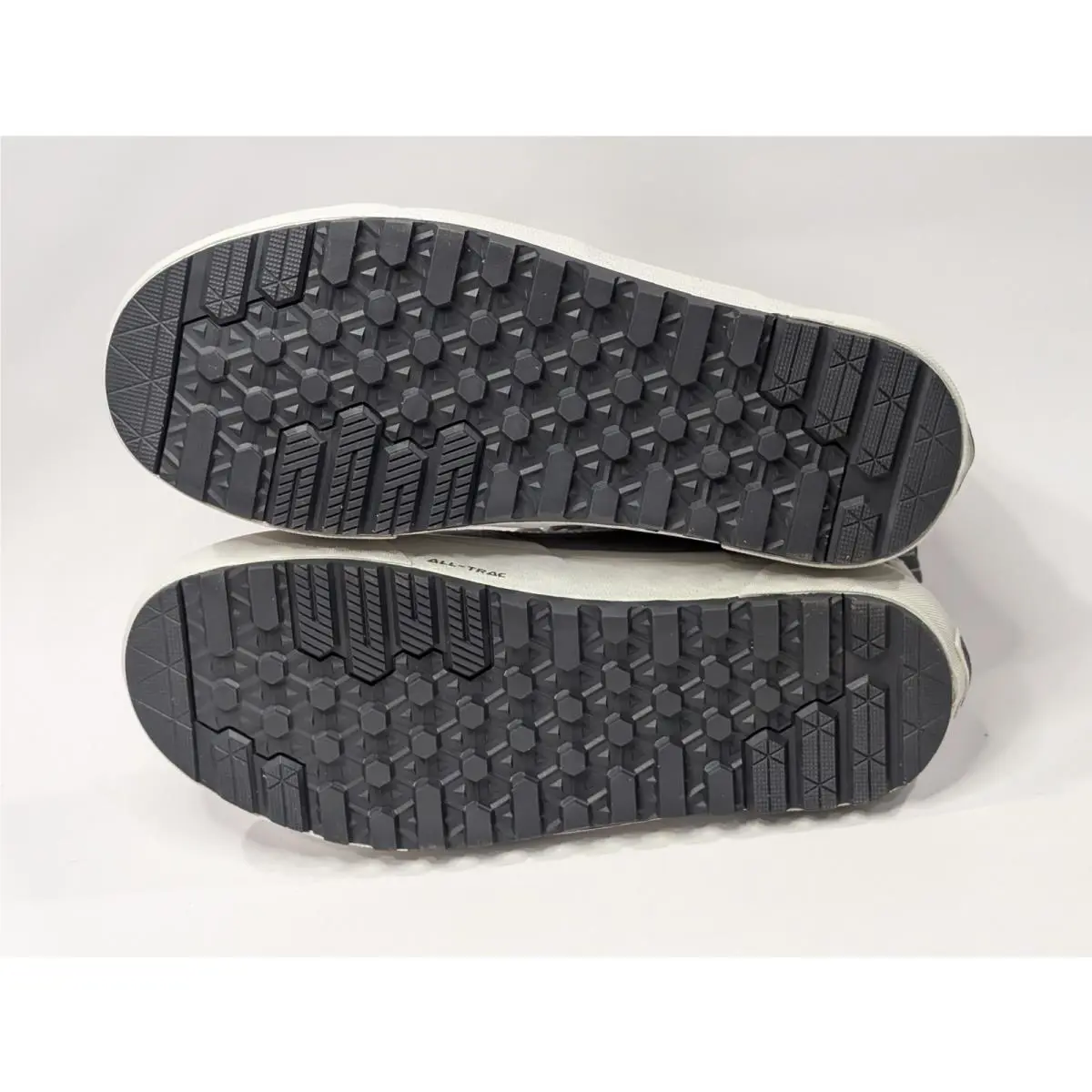 Vans shoes - VANS Mte SK8-Hi Waterproof - Mte Waterproof - VN000CVTBGF - Gray 17
