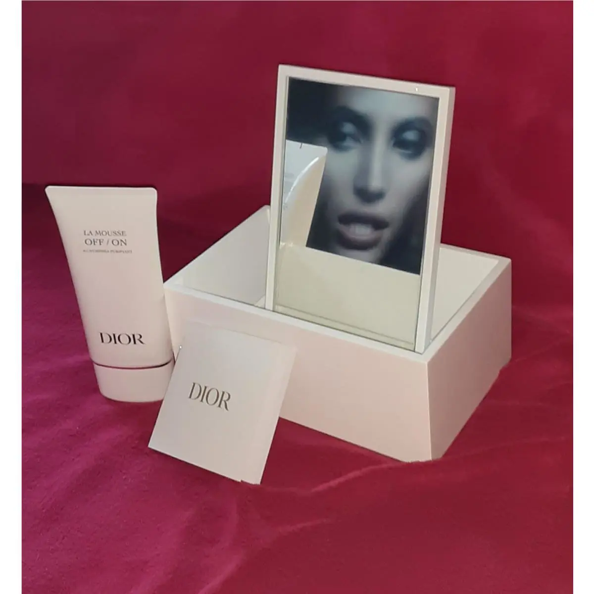 Christian Dior La Mousse Off/on Foaming Cleanser 5oz / 150ml with Mirror Set