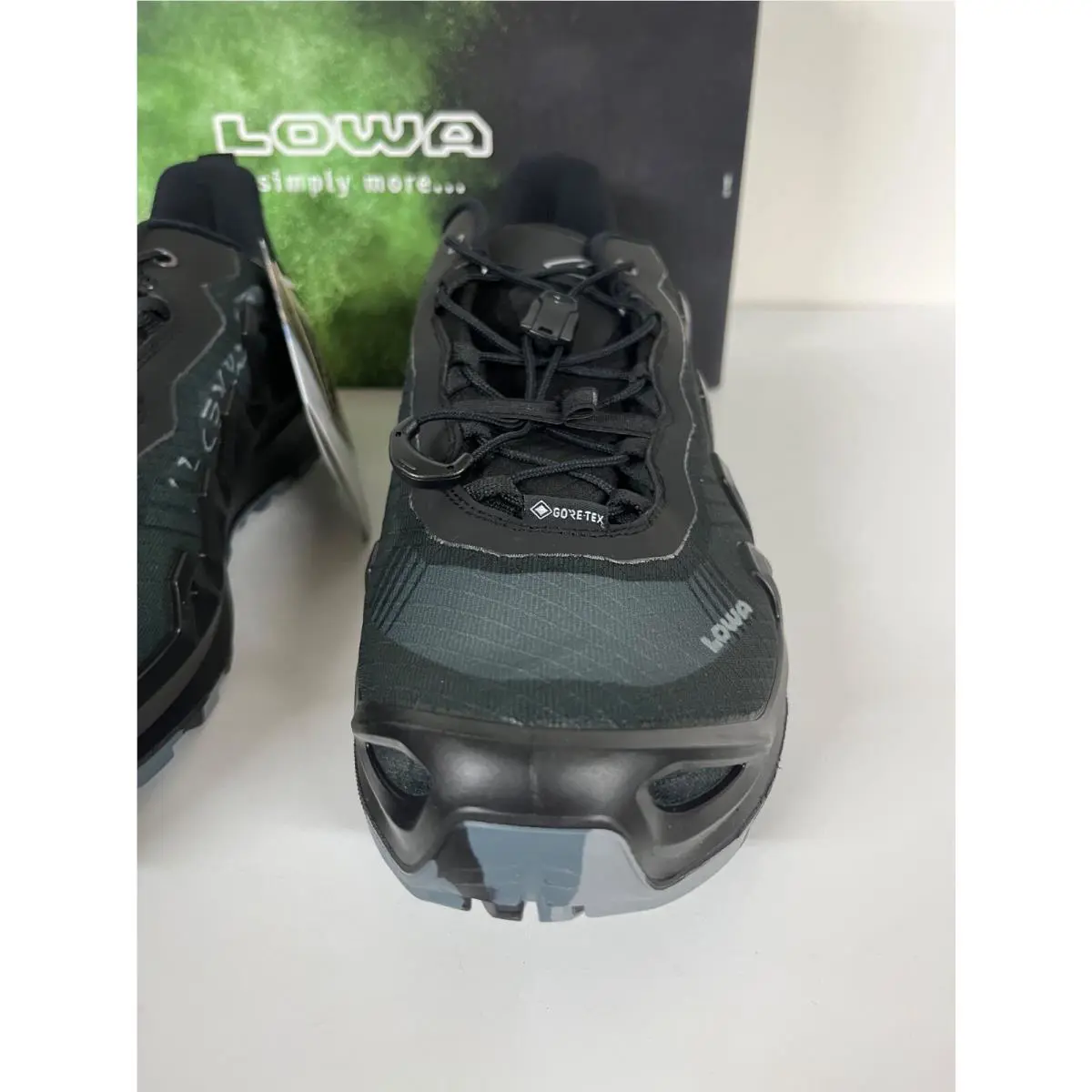 Lowa shoes - LOWA Merger GTX Lo Hiking Boots - 310431 - Black 4