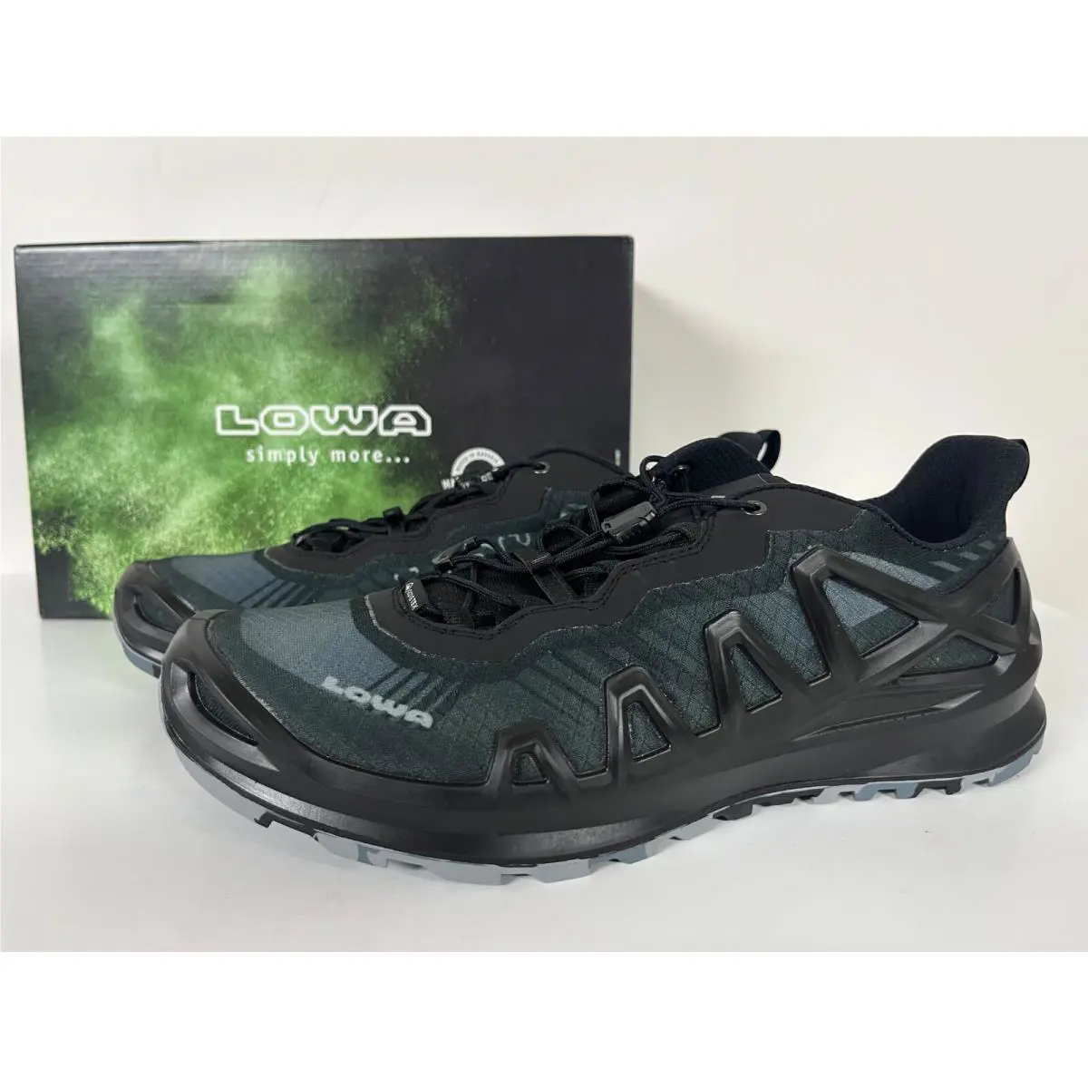 Lowa shoes - LOWA Merger GTX Lo Hiking Boots - 310431 - Black 21