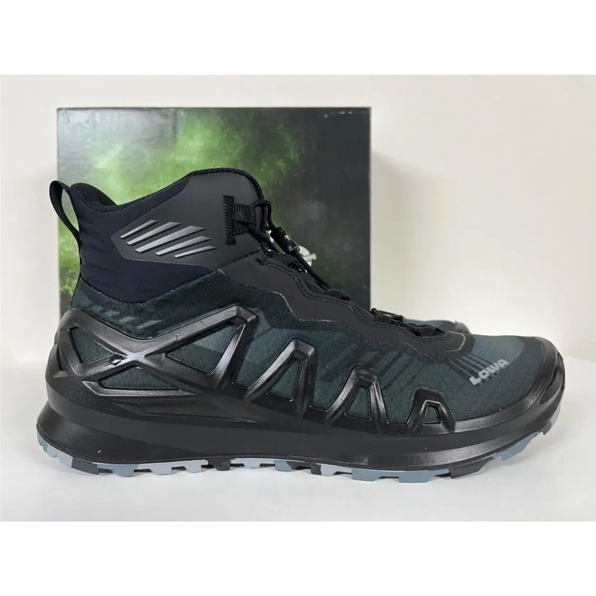 Lowa shoes - LOWA Merger GTX Mid Hiking Boots - 310430 - Black 2