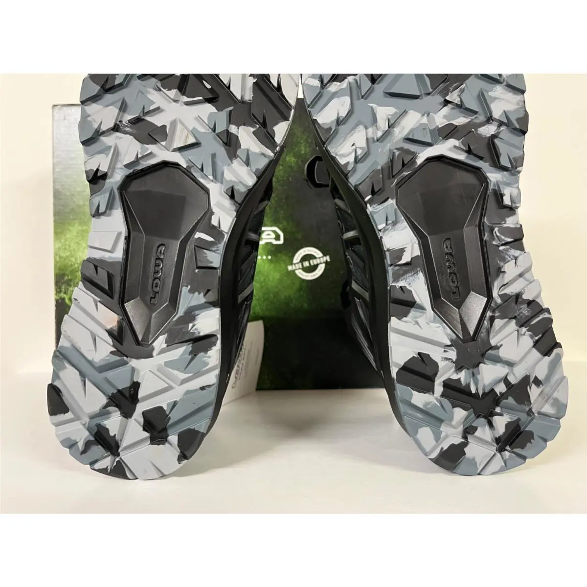 Lowa shoes - LOWA Merger GTX Mid Hiking Boots - 310430 - Black 34