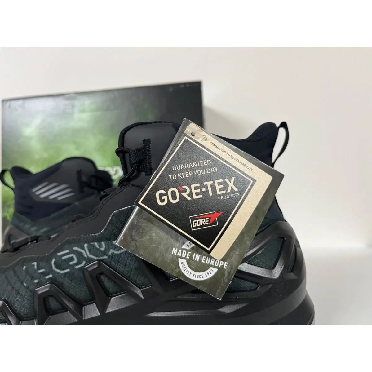 Lowa shoes - LOWA Merger GTX Mid Hiking Boots - 310430 - Black 25