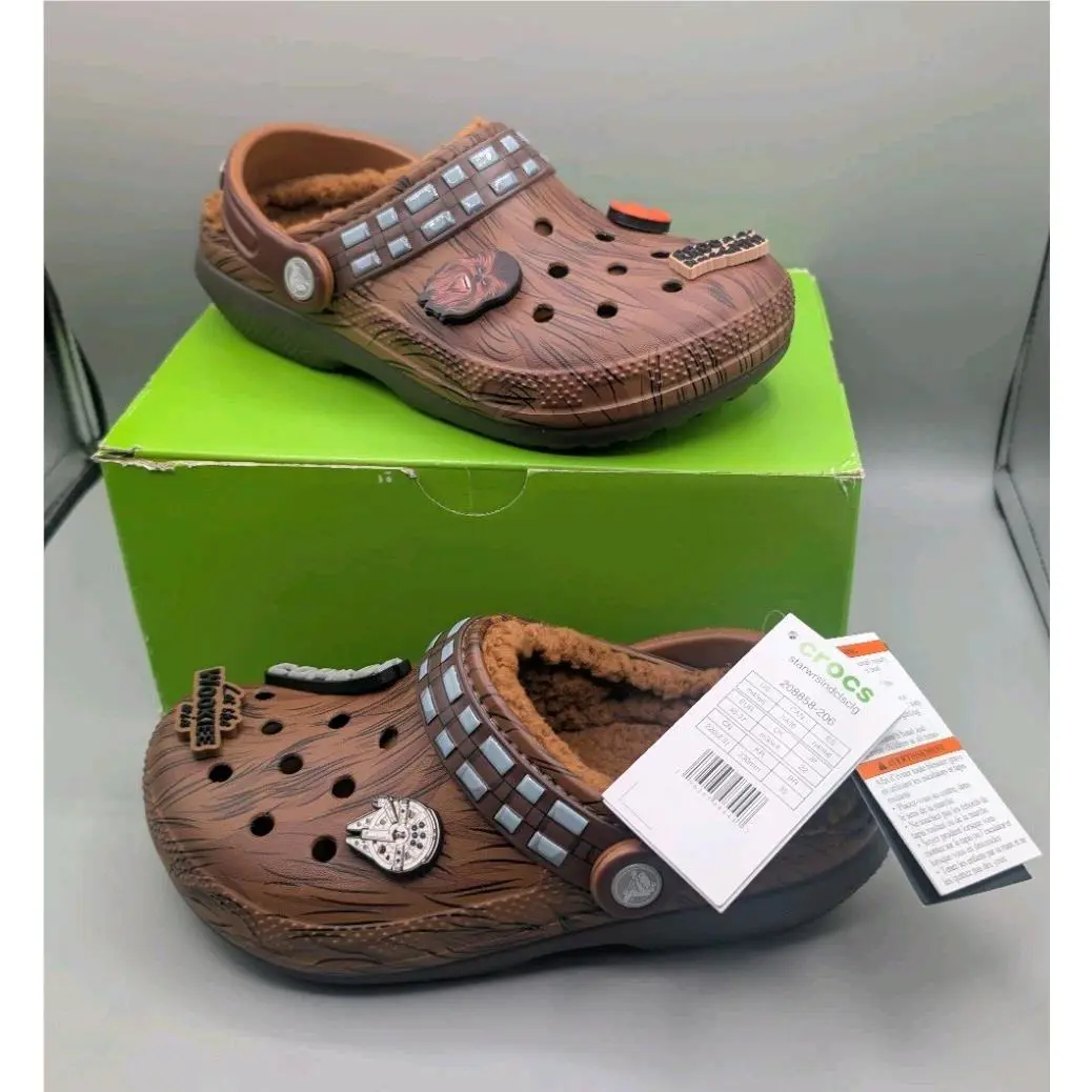 Crocs x Star Wars Chewbacca Classic Lined Clogs Espresso m4/w6