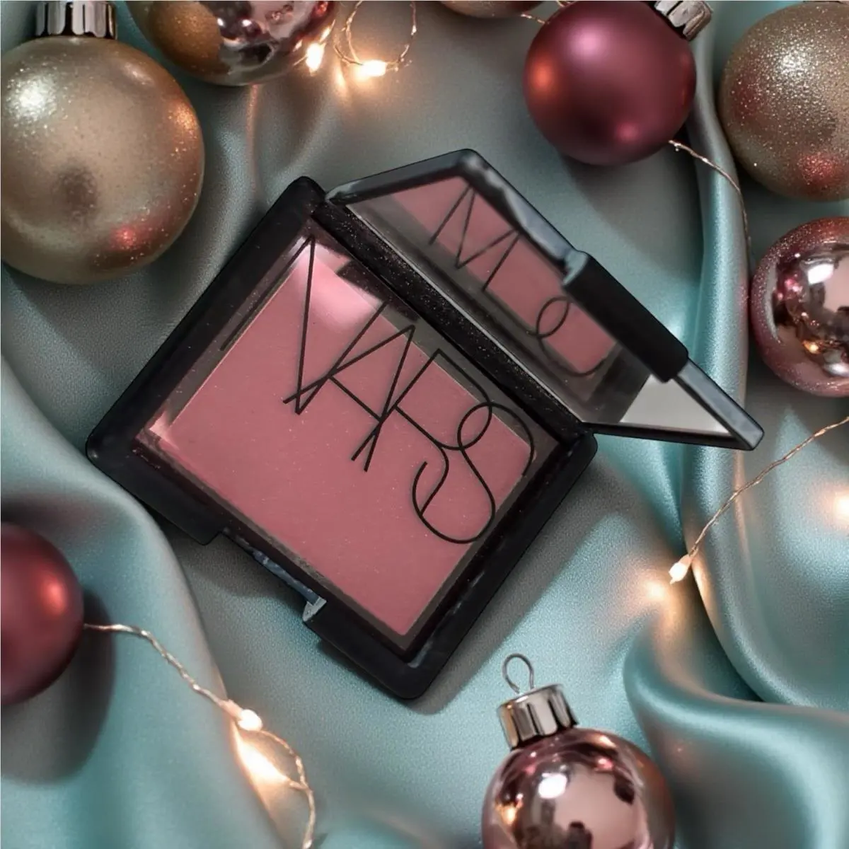 Nars Nars Gina #4007 Blush Powder Gina 4007 Blush Powder - 4.5g / 0.16oz Old Formula with Talc