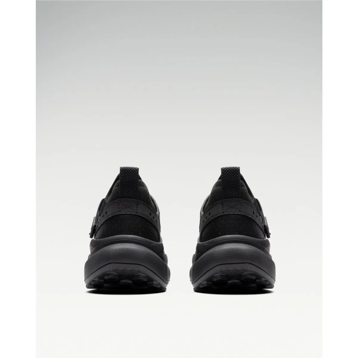 Saucony shoes - Black 4