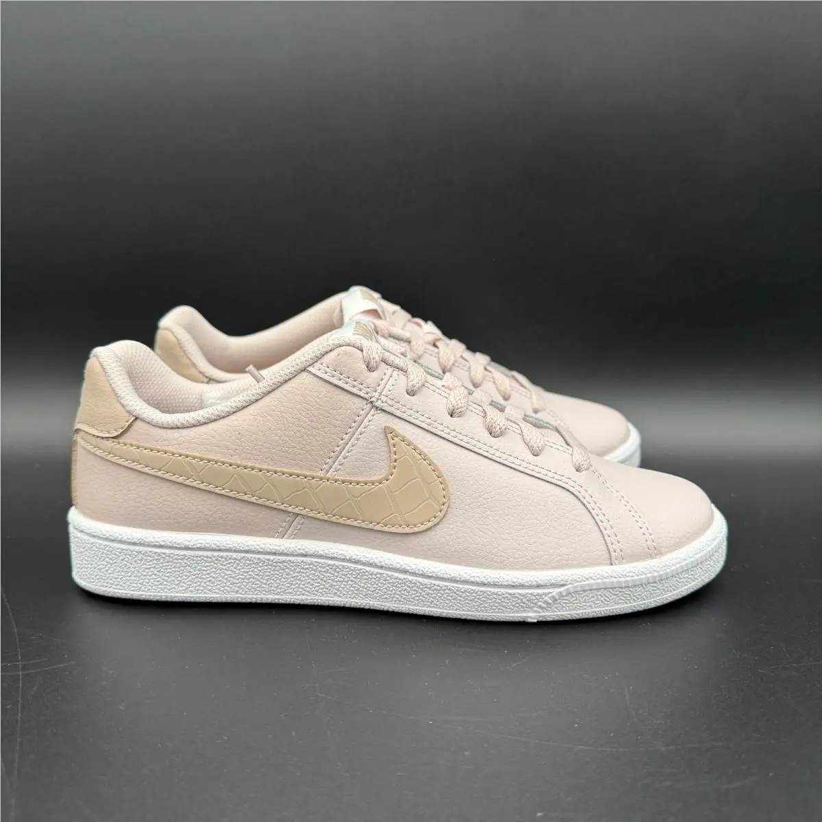 Nike shoes - Nike Court Royale - Court Royale - 749867 603 - Pink 1
