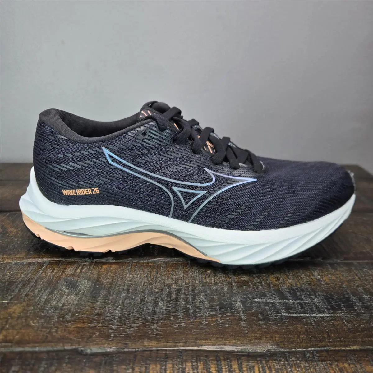 Mizuno shoes - Mizuno Wave Inspire 18 - Wave Inspire - Black 3