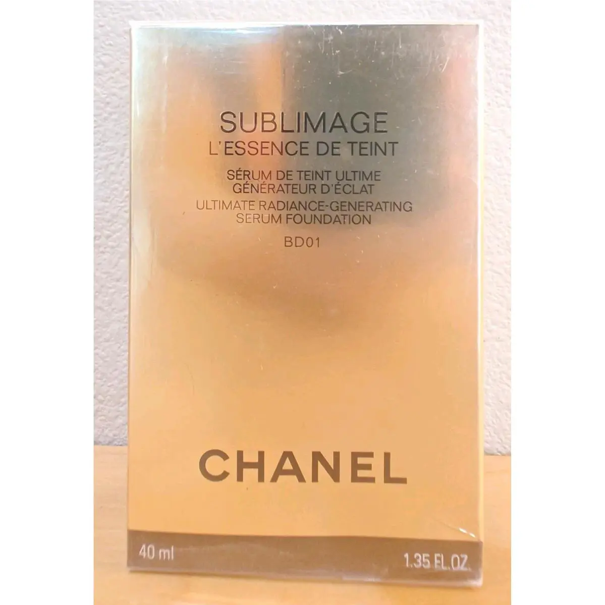 Chanel Sublimage L`essence De Teint Serum Foundation BD01