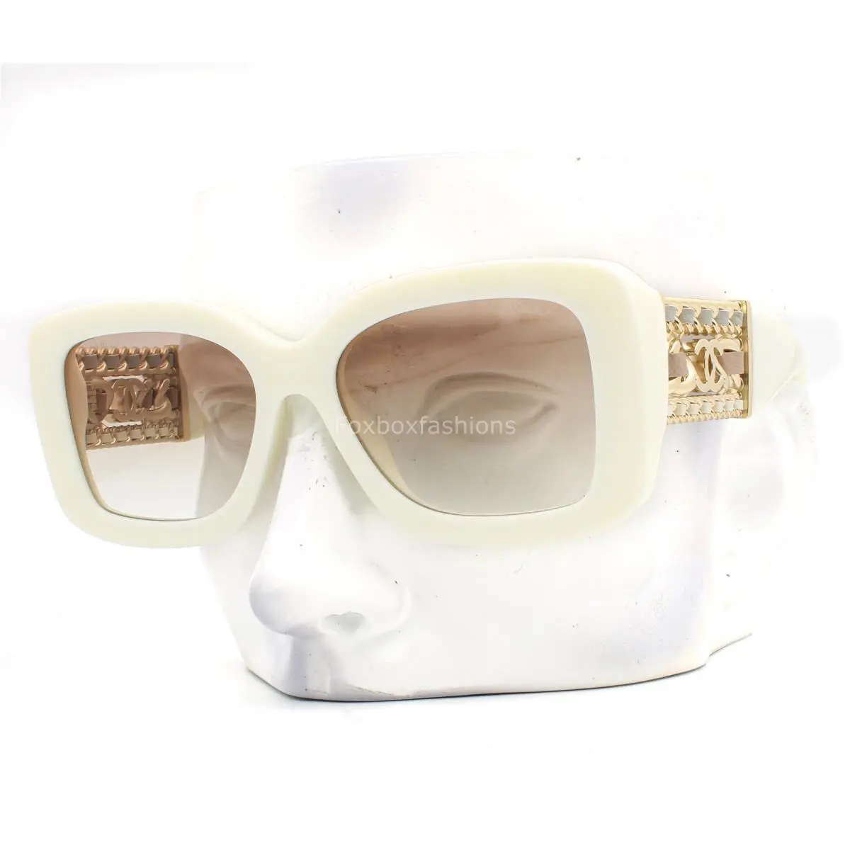Chanel Sunglasses Creamy White Pale Gold Chain Logo ch5535QA 1255/13 with Case