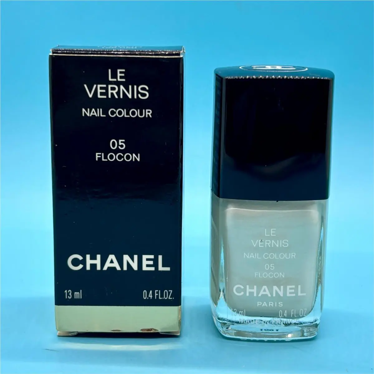 Chanel Le Vernis 05 Flocon Nail Colour Polish –