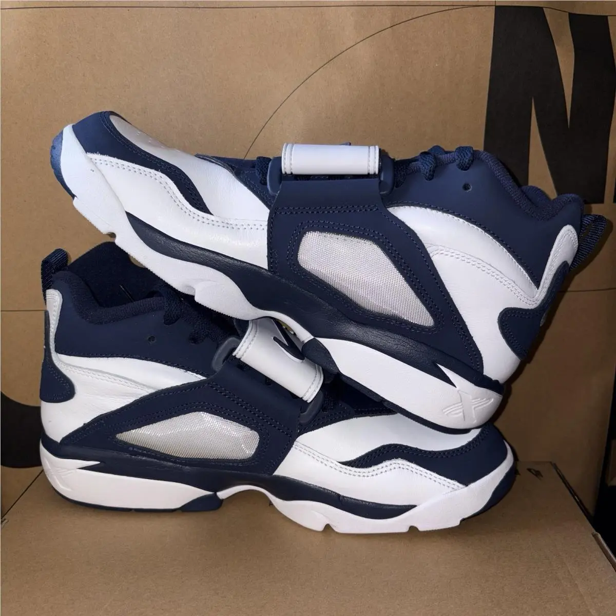 Nike shoes - Nike Air Diamond Turf - Air Diamond Turf - FZ8224-101 - Blue 1