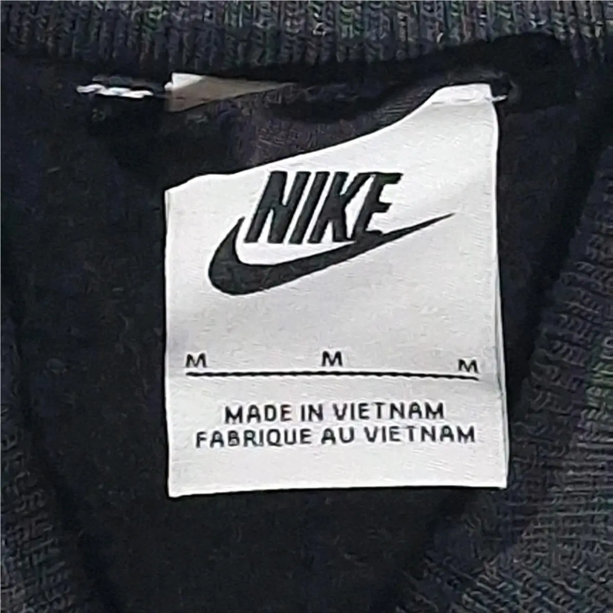 Nike clothing - Destroyer - Destroyer - FN3672 010 - Black (UPC: 196974929321) 6