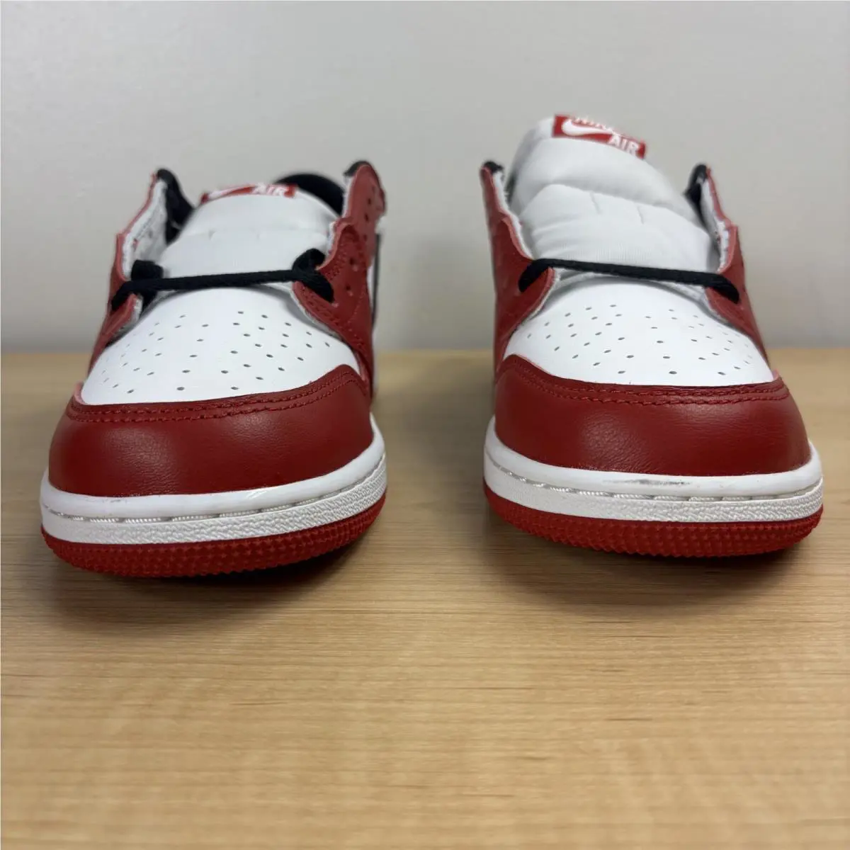 Nike shoes - Air Jordan 1 - Air - HQ6998-600 - Red 2