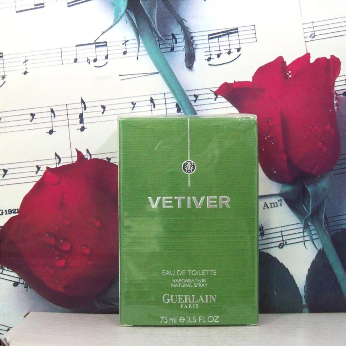 Guerlain Vetiver Edt Spray 2.5 Fl. Oz. Vintage. Box